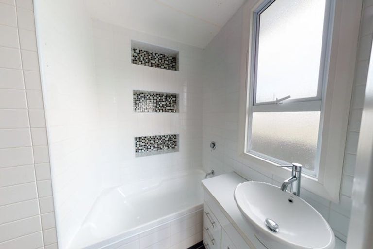 Photo of property in 12 Vera Street, Marton, 4710