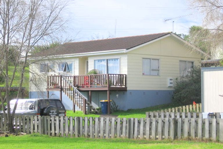 Photo of property in 19a Timandra Place, Massey, Auckland, 0614