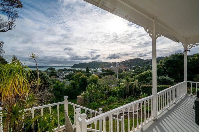 Photo of property in 9 Robertson Street, Russell, 0202