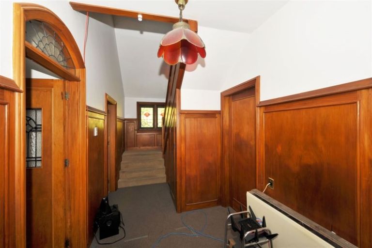 Photo of property in 102 Rattray Street, Riccarton, Christchurch, 8041