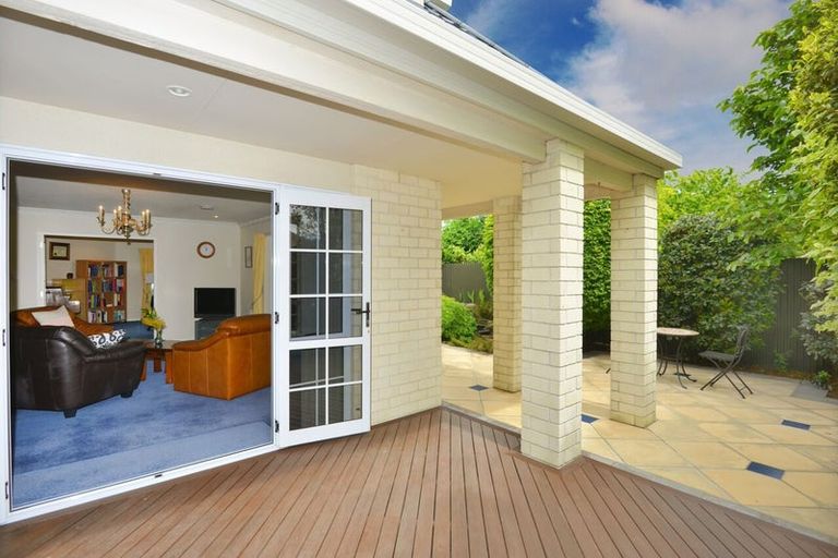 Photo of property in 4b Mclellan Place, Ilam, Christchurch, 8041