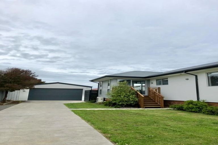 Photo of property in 51 Niven Street, Avondale, Christchurch, 8061