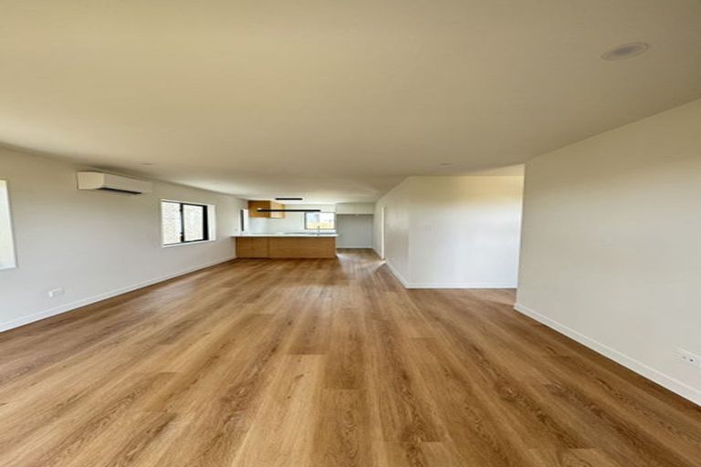 Photo of property in 121b Grove Road, Papakura, 2110