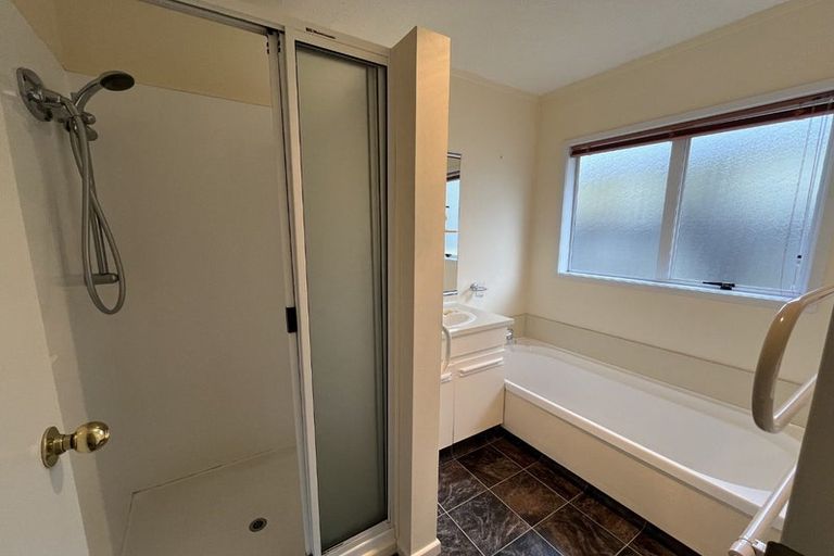 Photo of property in 1/169 Whites Line East, Waiwhetu, Lower Hutt, 5010