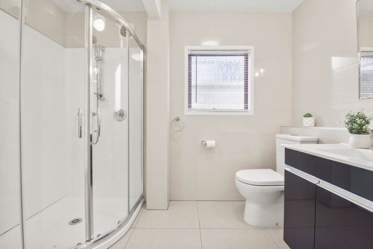 Photo of property in 12 Everard Avenue, Army Bay, Whangaparaoa, 0930