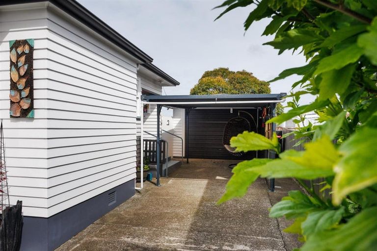 Photo of property in 11 Ahuru Street, Marton, 4710