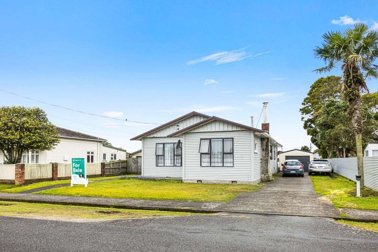 Photo of property in 145 Romilly Street, Westport, 7825