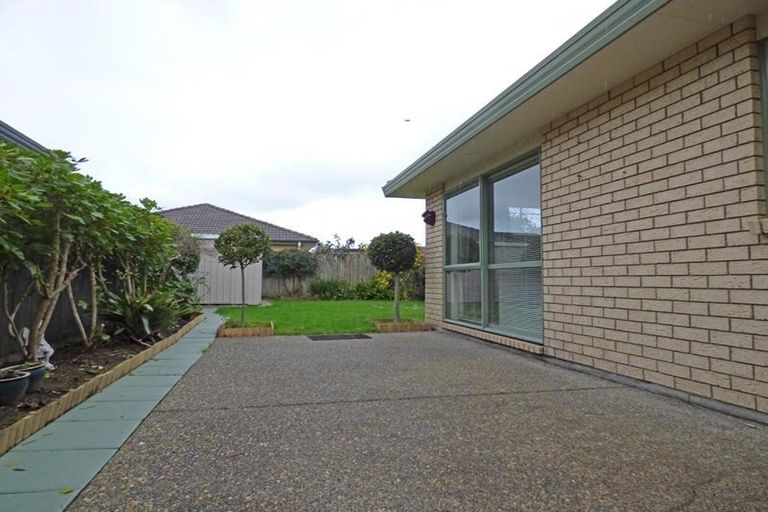 Photo of property in 10 Franco Lane, East Tamaki, Auckland, 2016