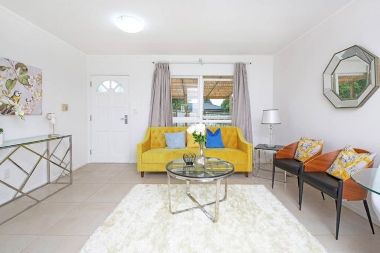 Photo of property in 1/118 Gills Road, Bucklands Beach, Auckland, 2014