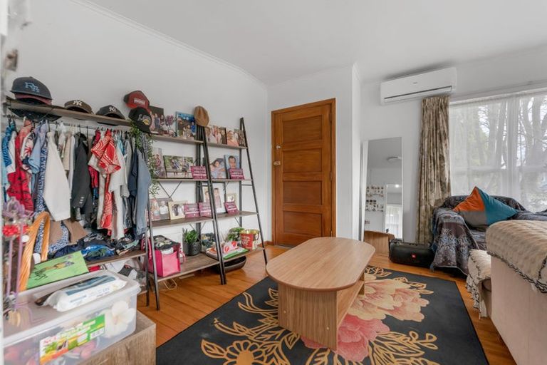 Photo of property in 48 Sutton Crescent, Papakura, 2110