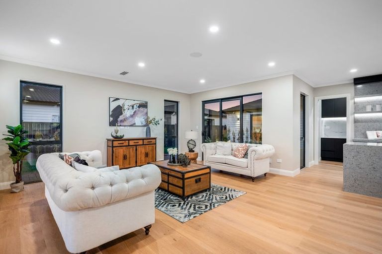 Photo of property in 56 Kewa Road, Albany Heights, Auckland, 0632