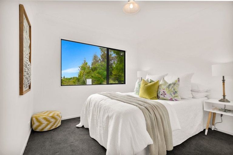 Photo of property in 11 The Close, Greenhithe, Auckland, 0632