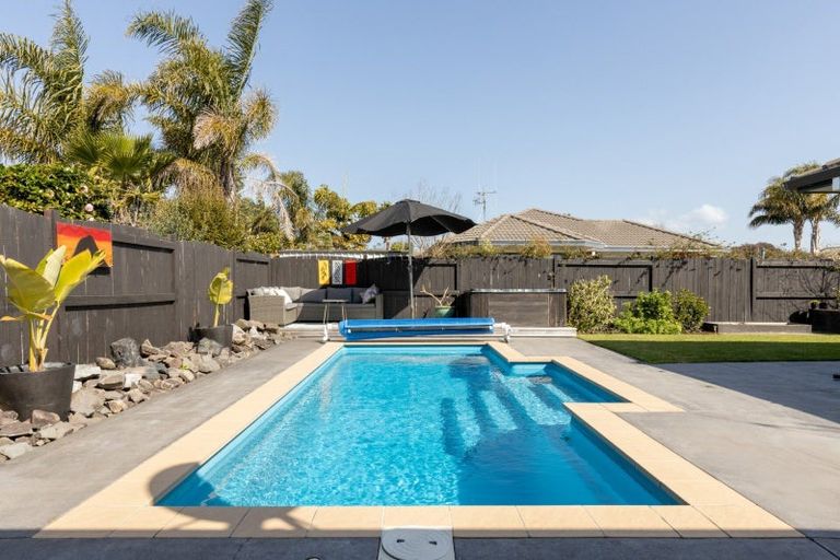 Photo of property in 27 Pacific Cove Drive, Papamoa Beach, Papamoa, 3118