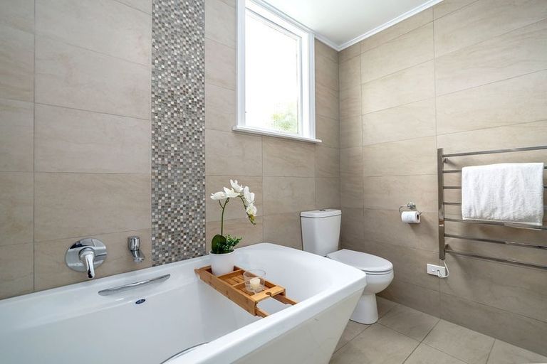 Photo of property in 32a Esther Street, Martinborough, 5711