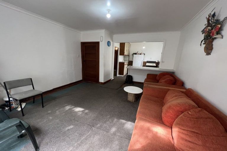 Photo of property in 16 Larsen Court, Roslyn, Palmerston North, 4414