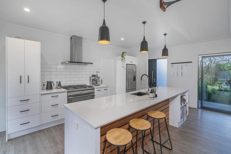 Photo of property in 11 Voyager Place, Cooks Beach, Whitianga, 3591