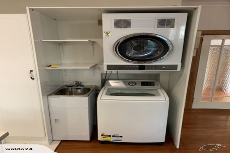 Photo of property in 88 Kinghorne Street, Strathmore Park, Wellington, 6022