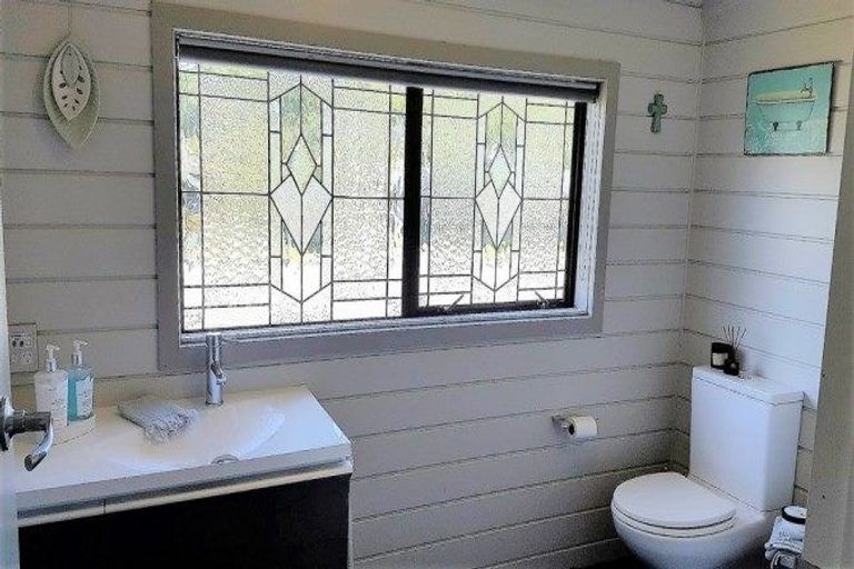 Photo of property in 112 Main South Road, Karoro, Greymouth, 7805