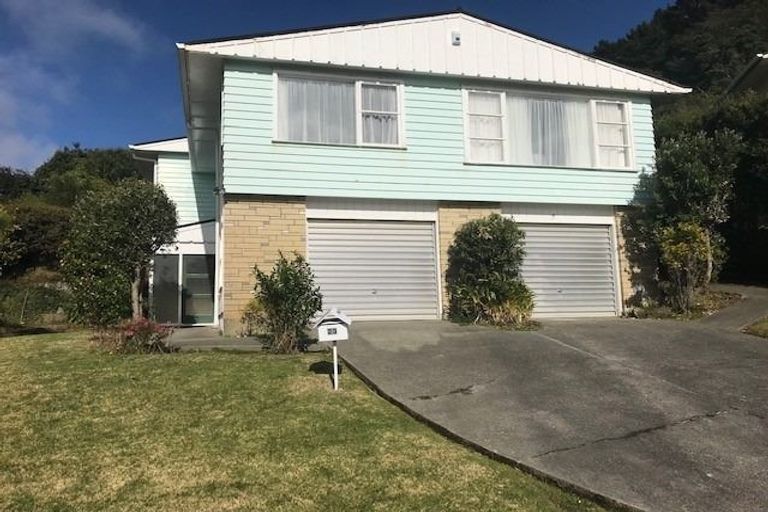 Photo of property in 23 Oriel Avenue, Tawa, Wellington, 5028