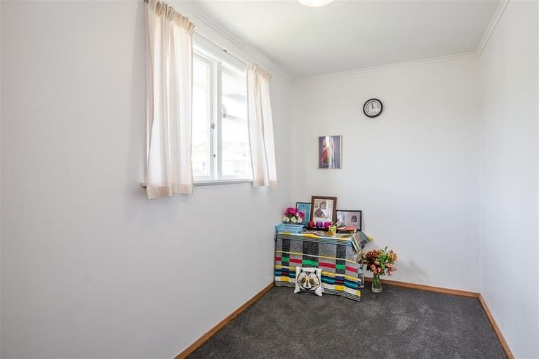 Photo of property in 141a-d Bedford Street, Cannons Creek, Porirua, 5024