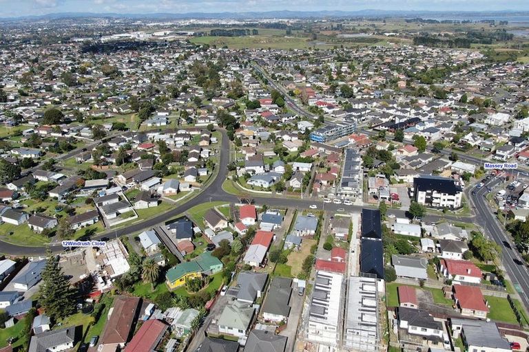 Photo of property in 12a Windrush Close, Mangere, Auckland, 2022