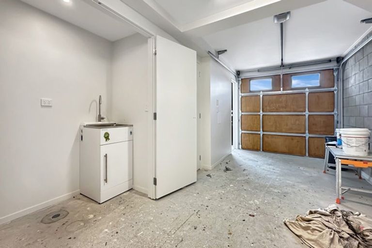 Photo of property in 33 Ara Mara Hua, Henderson, Auckland, 0612