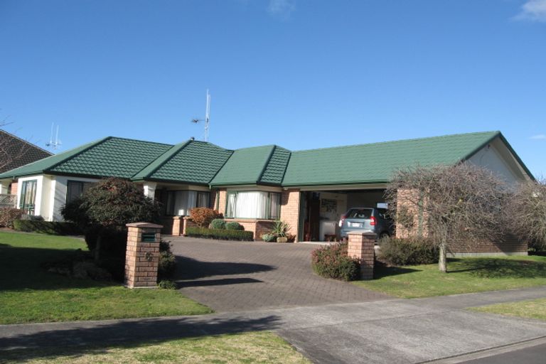 Photo of property in 6 Greenough Place, Rototuna, Hamilton, 3210