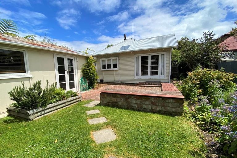 Photo of property in 11 Wakatu Avenue, Moncks Bay, Christchurch, 8081