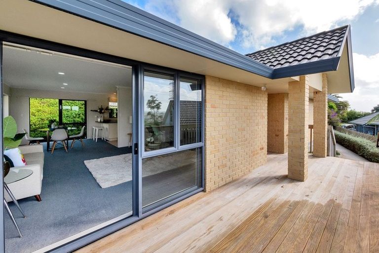 Photo of property in 16 Lizzie Lane, Clover Park, Auckland, 2019