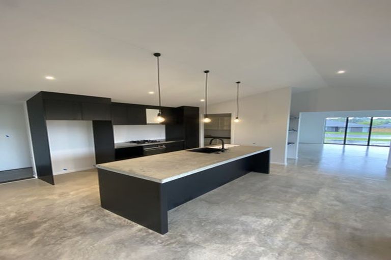 Photo of property in 13 Bragato Way, Te Kauwhata, 3710