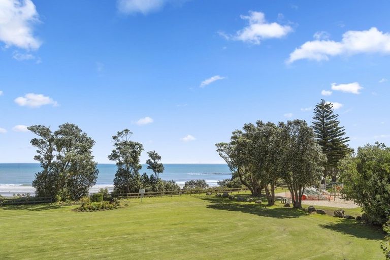 Photo of property in 22 Fox Street, Opunake, 4616