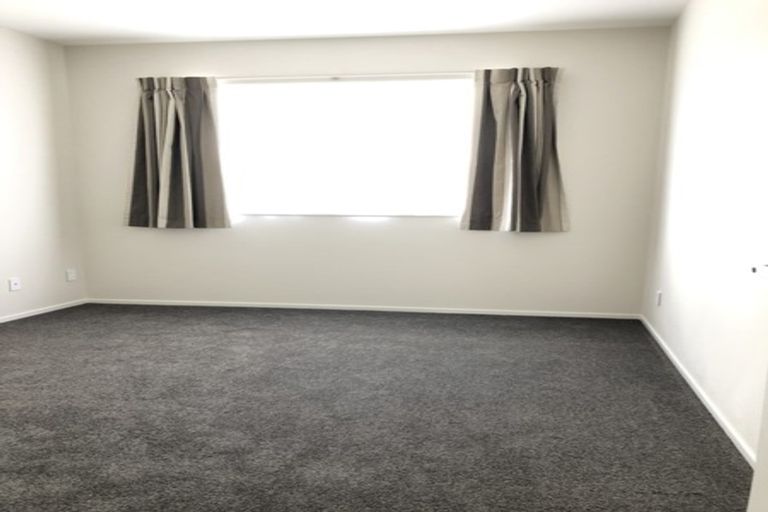 Photo of property in 11 Raymond Grace Avenue, Huapai, Kumeu, 0810