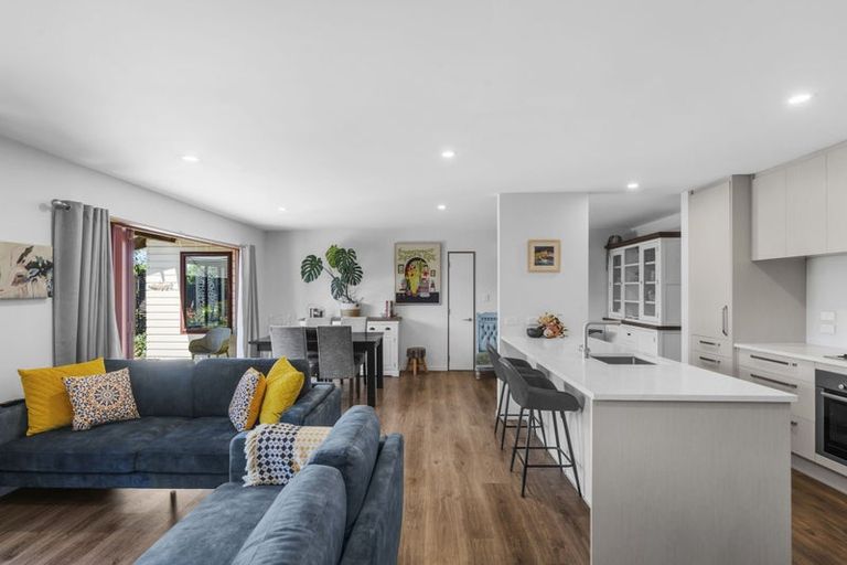 Photo of property in 117 Inwoods Close, Parklands, Christchurch, 8083