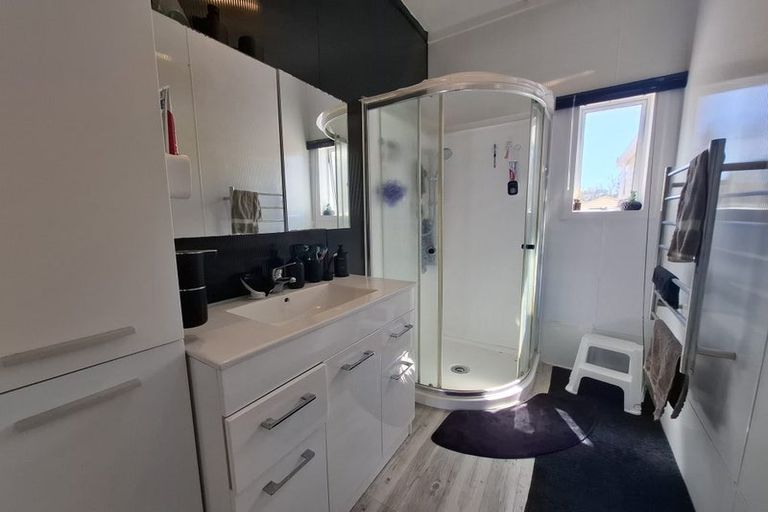 Photo of property in 90 Hine Street, New Plymouth, 4310