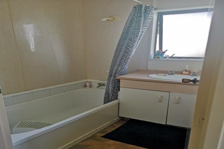 Photo of property in 14a Kentwood Drive, Woodridge, Wellington, 6037