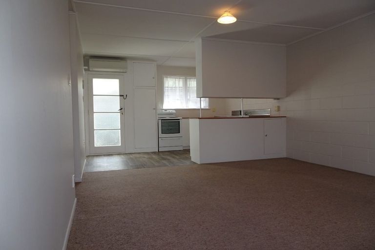 Photo of property in 2/813 Clive Street, Akina, Hastings, 4122