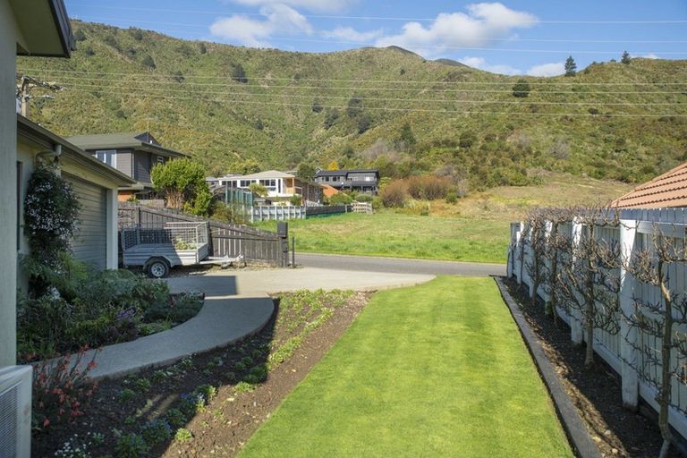 Photo of property in 71a Moana View Road, Waikawa, Picton, 7220