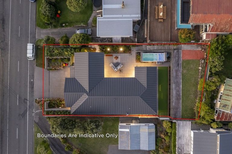 Photo of property in 118 Rosetta Road, Raumati South, Paraparaumu, 5032