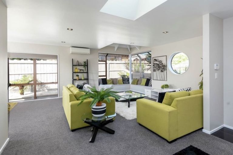 Photo of property in 2/26 Simmental Crescent, Somerville, Auckland, 2014