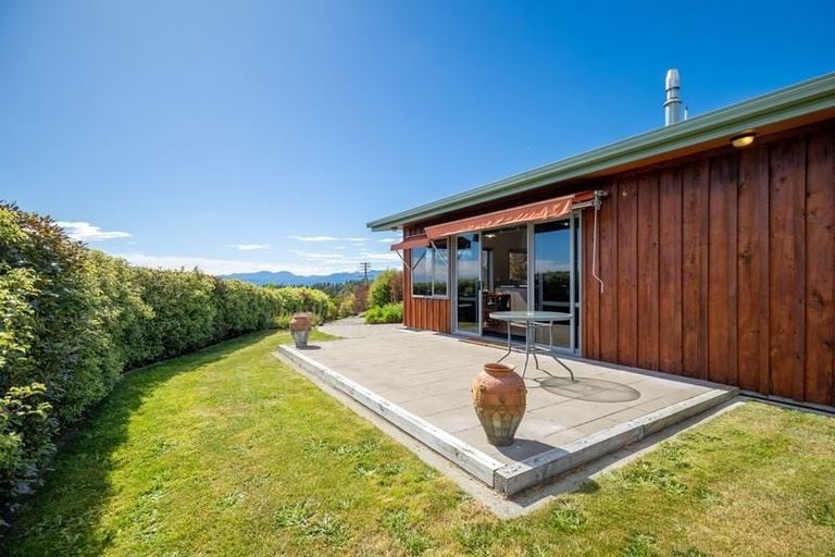 Photo of property in 335 Old Coach Road, Upper Moutere, 7173