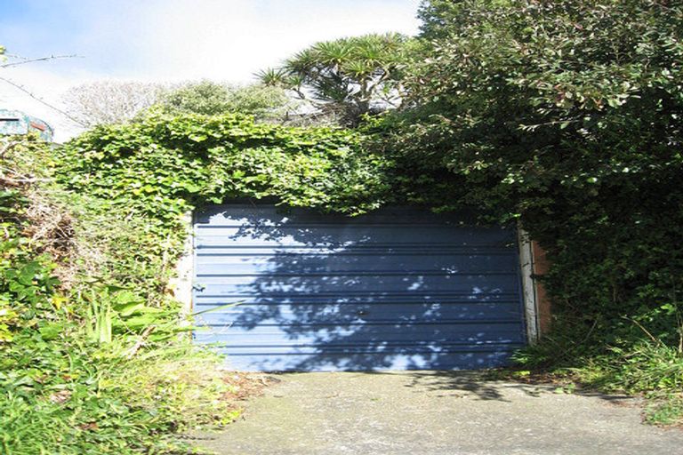 Photo of property in 343 Karori Road, Karori, Wellington, 6012