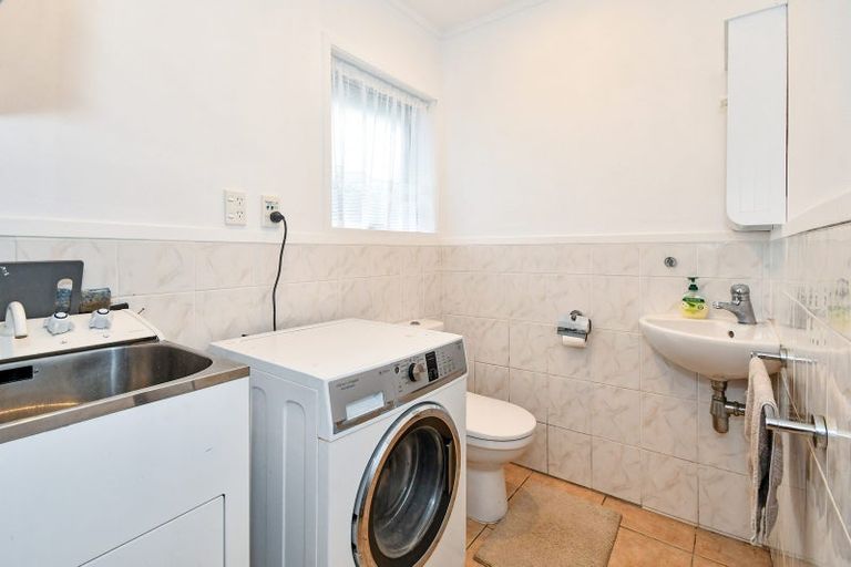 Photo of property in 1 Bendale Place, Papatoetoe, Auckland, 2025