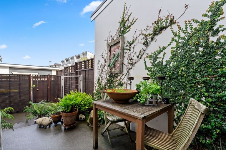 Photo of property in 53 Buckley Avenue, Hobsonville, Auckland, 0616