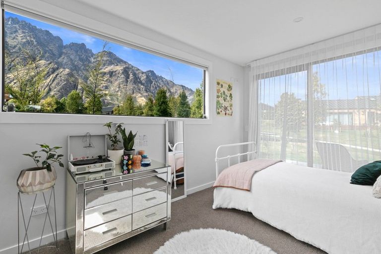 Photo of property in 18 Glenfiddich Road, Jacks Point, Queenstown, 9371