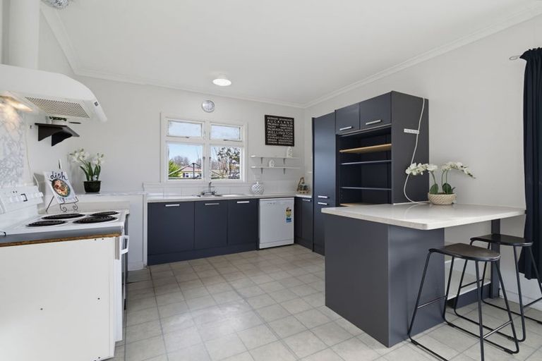 Photo of property in 1024 Beatty Street, Mayfair, Hastings, 4122