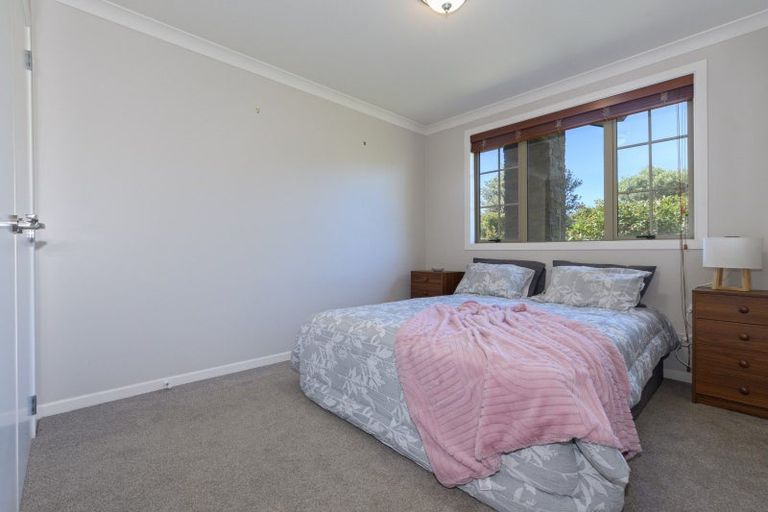 Photo of property in 1 Tarn Close, Pyes Pa, Tauranga, 3112