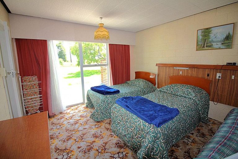 Photo of property in 15 Burnby Place, Te Anau, 9679