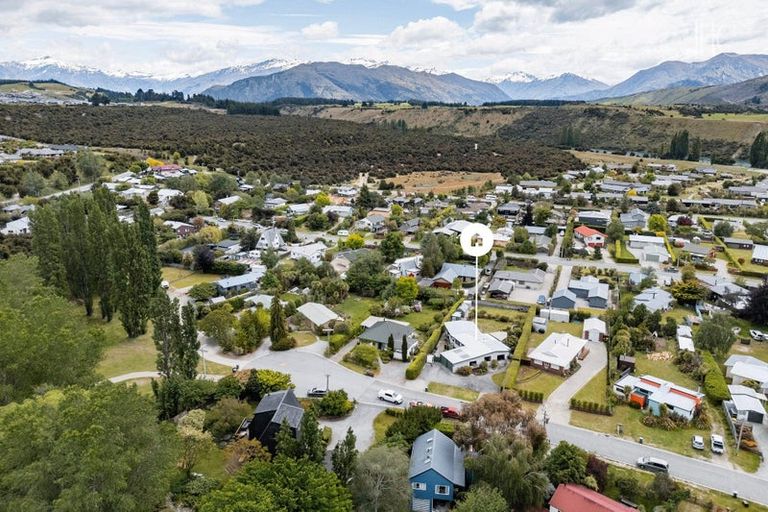Photo of property in 18 Wairau Road, Albert Town, Wanaka, 9305
