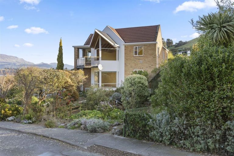 Photo of property in 11 Kaikomako Place, Cass Bay, Lyttelton, 8082
