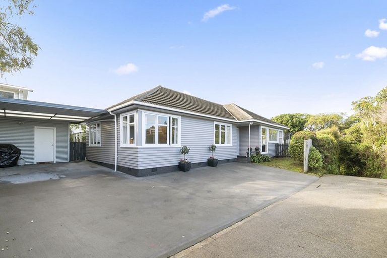 Photo of property in 93 Normandale Road, Normandale, Lower Hutt, 5010